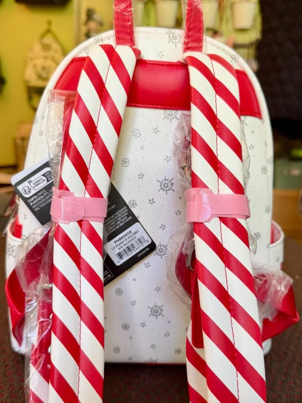 NWT Loungefly Peanuts Snoopy Woodstock Holiday Plush Wreath Mini Backpack